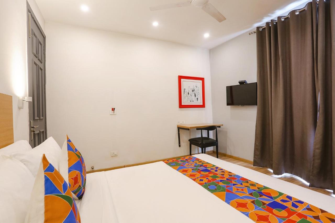 Hotel Fabexpress D2 Paschim Vihar Dillí Exteriér fotografie