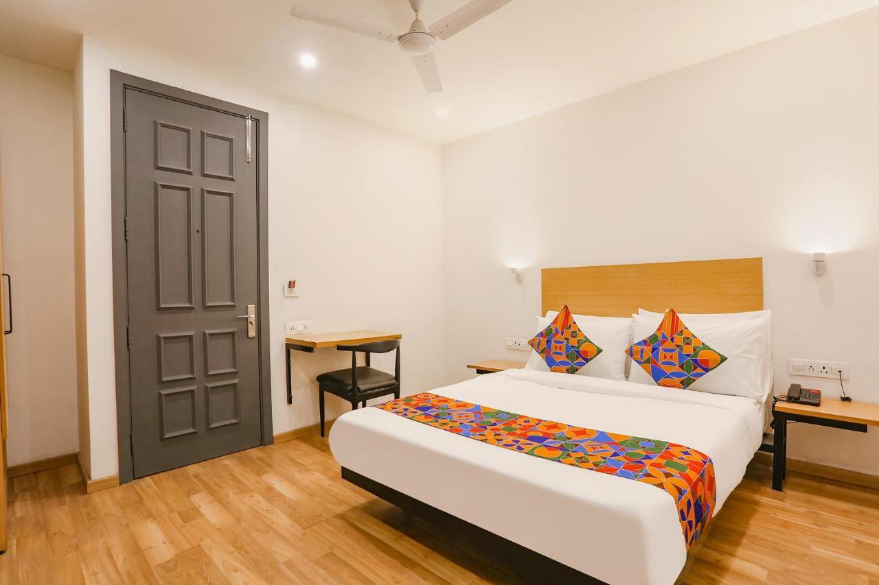 Hotel Fabexpress D2 Paschim Vihar Dillí Exteriér fotografie