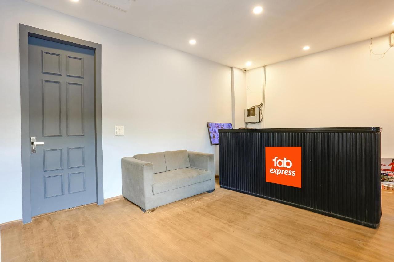Hotel Fabexpress D2 Paschim Vihar Dillí Exteriér fotografie